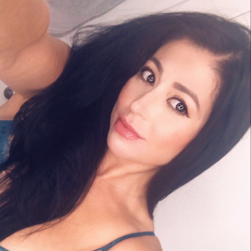 Meet your Posher, Carolina